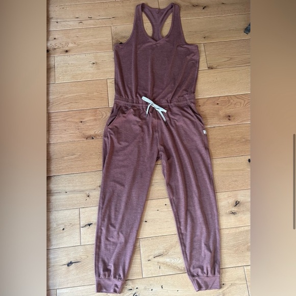 Women's Vuori Lux Jumpsuit in Terracotta Size Medium - Picture 5 of 6